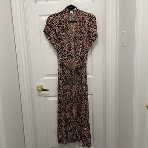 Women's Wilfred leopard print short sleeve dress. Size Medium. Never worn.